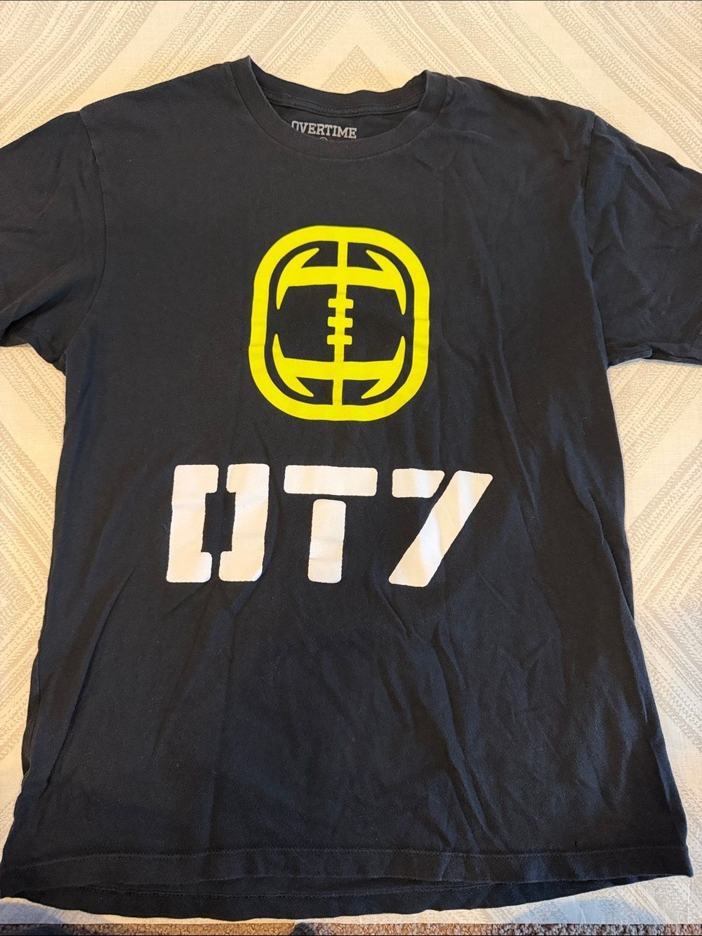 Overtime OT7 Men’s Black Graphic T-Shirt Size Small Football Logo Streetwear